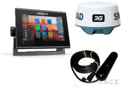 Simrad 7-inch chartplotter and radar display with Broadband 3G™ radar and TotalScan™ transducer